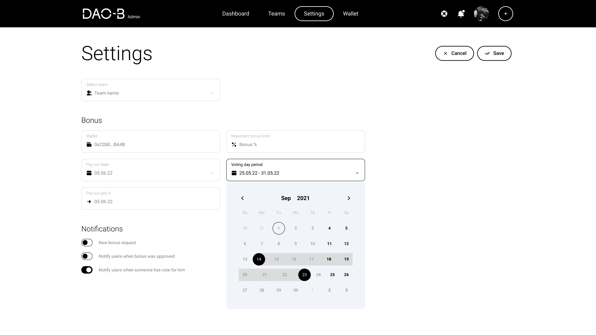DAO-B settings screen with bonus wallet, payout dates, voting day period and notification toggles